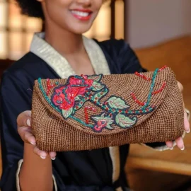 Sac9 - Sac en raphia brodé JAOMATANA